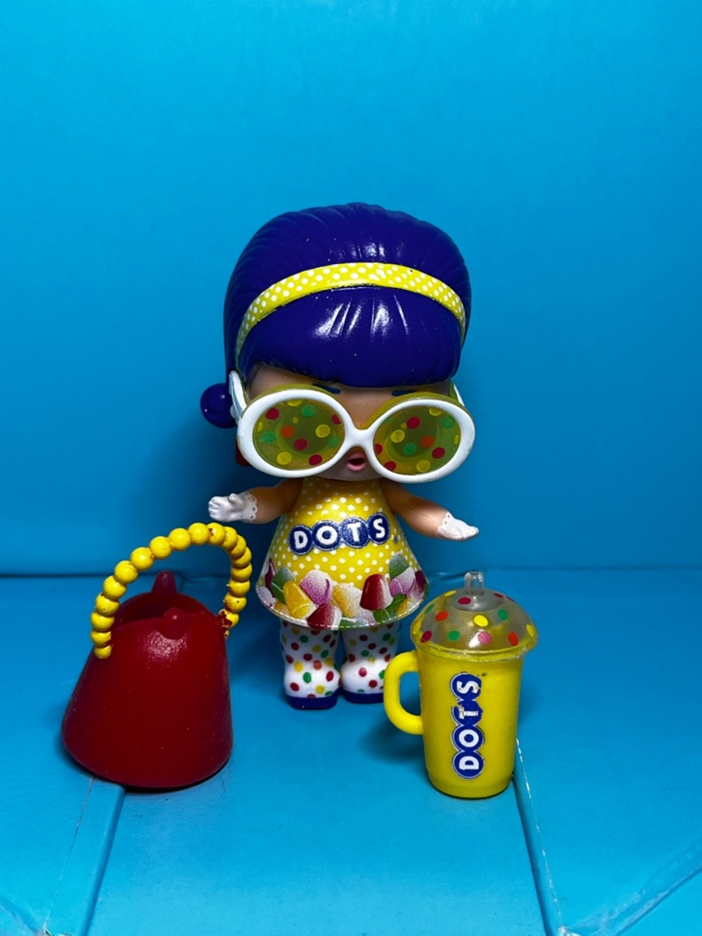 LOL Mini Sweets - Miss Dot (Tootsie Roll)